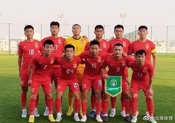 中国少宗教思惟，多将小我、事务和汗青的迷惘诉诸于宿命（迷信、天命），陆川编剧、导演的《王的盛宴》即是将楚汉争霸的帝王将相们送到2200年以后，主创的反思和不雅众的追问，形而上的猛火必然要追击权利的过度异化。